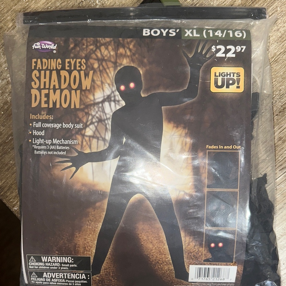 Boys Light Up Fading Eyes SHADOW DEMON Costume size XL (14/16)